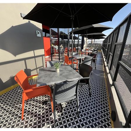 Alt Urbana Hotel Leon Luaran gambar