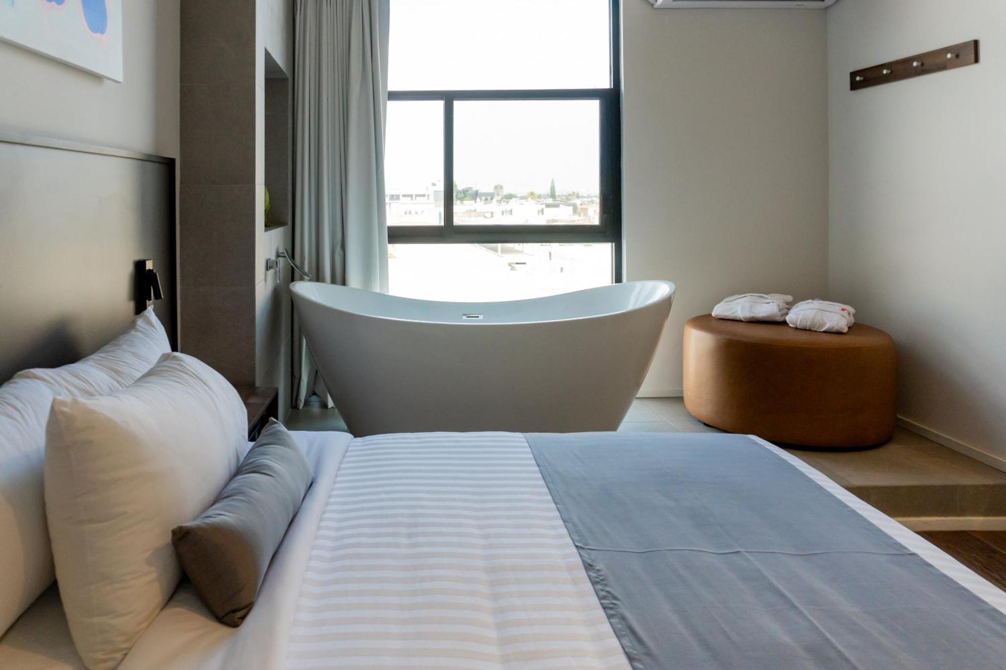 Alt Urbana Hotel Leon Luaran gambar