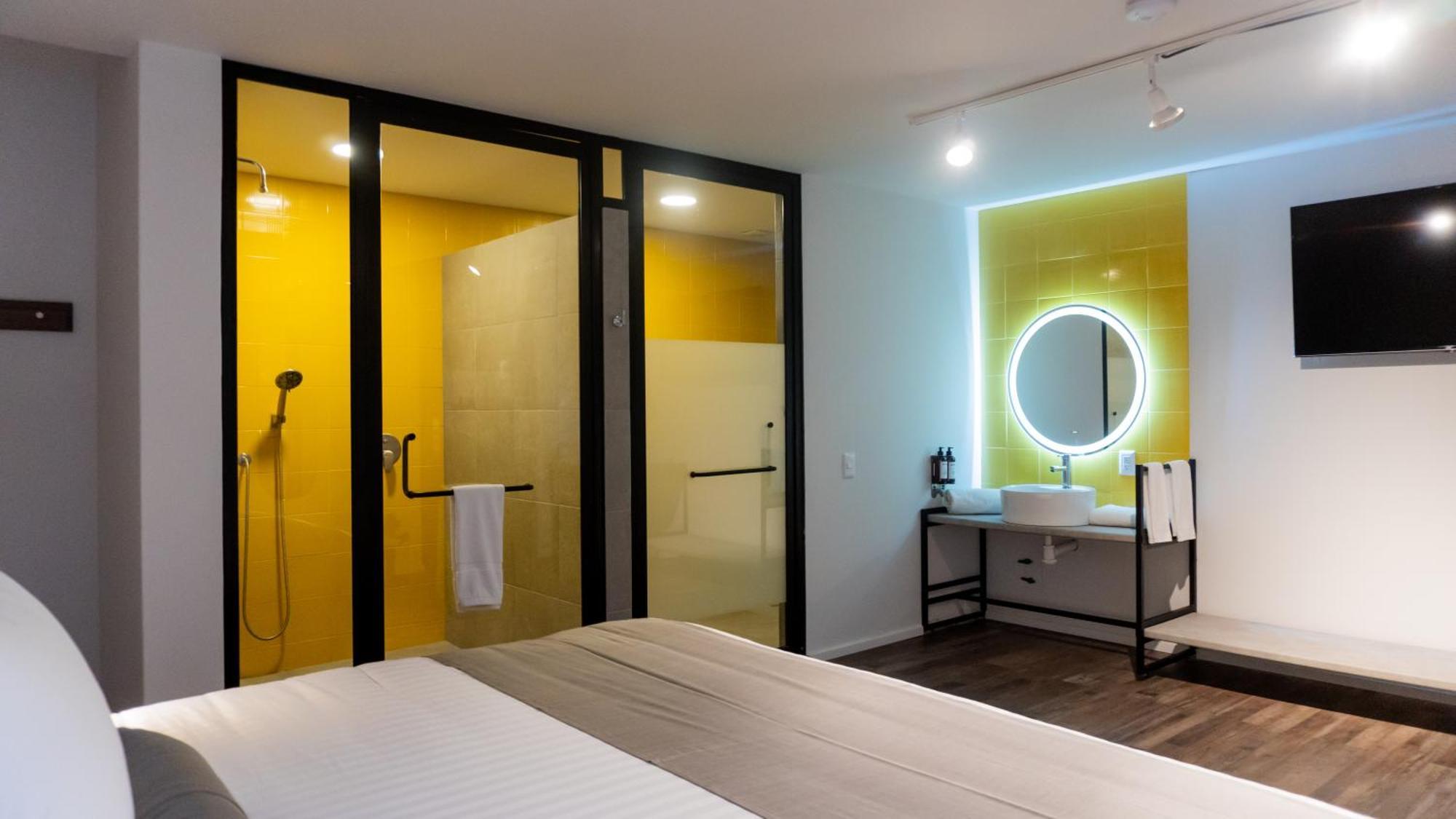 Alt Urbana Hotel Leon Luaran gambar