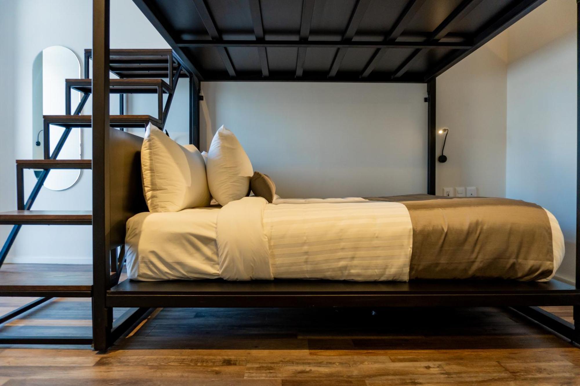Alt Urbana Hotel Leon Luaran gambar