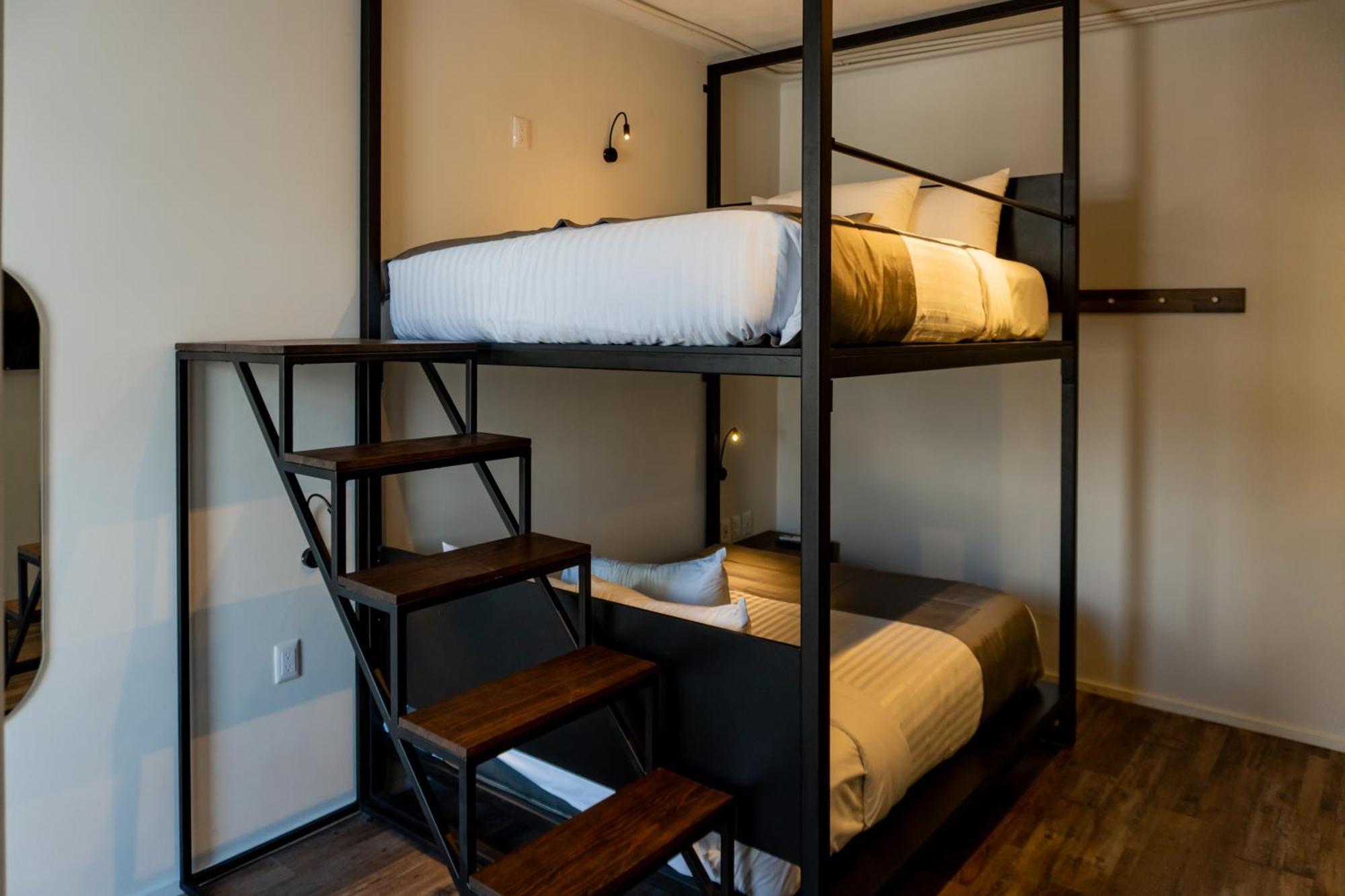 Alt Urbana Hotel Leon Luaran gambar