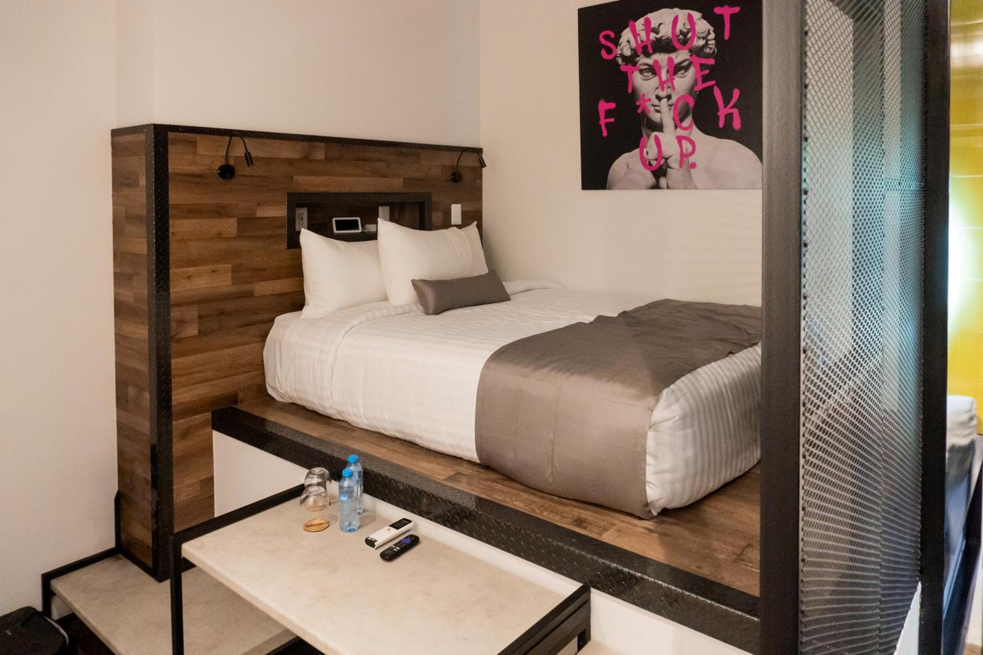 Alt Urbana Hotel Leon Luaran gambar