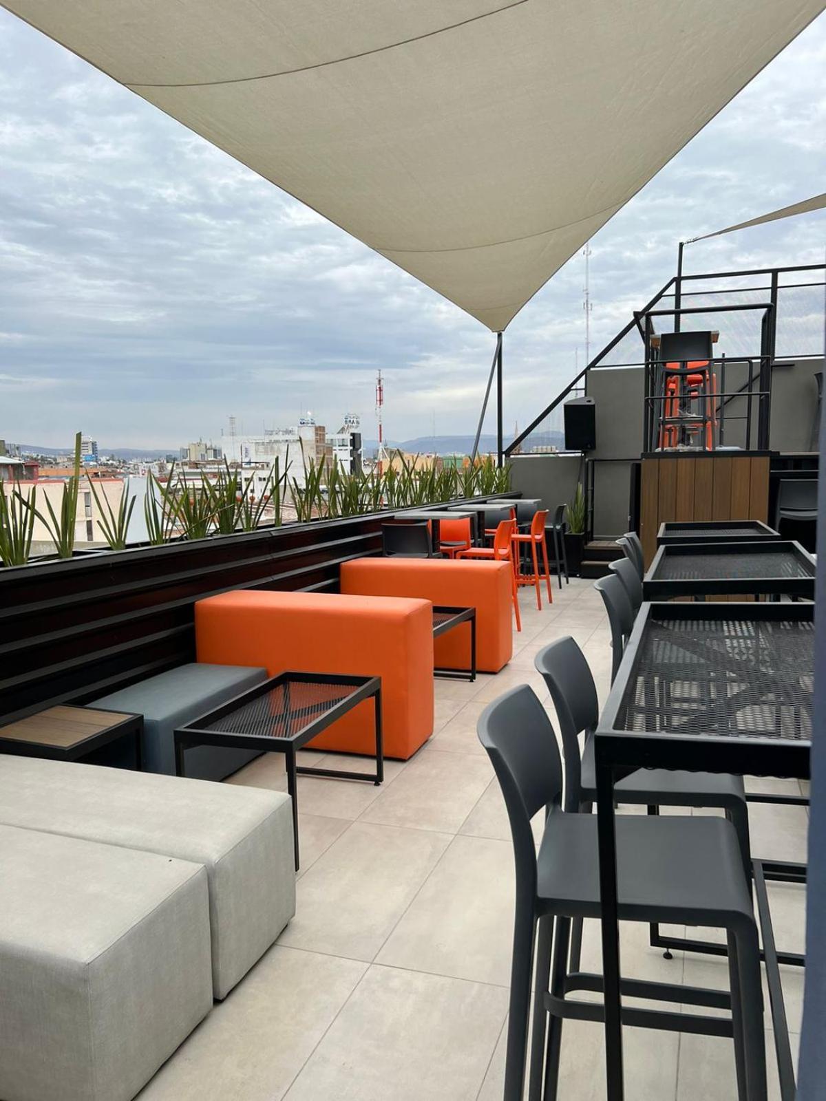 Alt Urbana Hotel Leon Luaran gambar