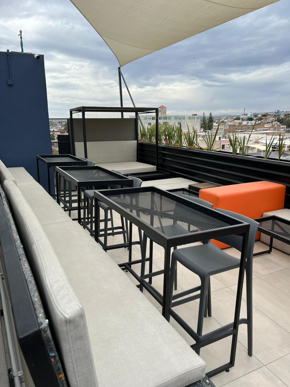 Alt Urbana Hotel Leon Luaran gambar