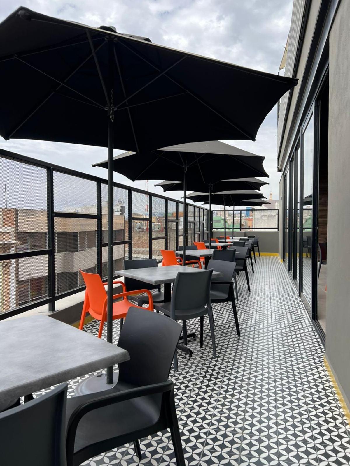 Alt Urbana Hotel Leon Luaran gambar